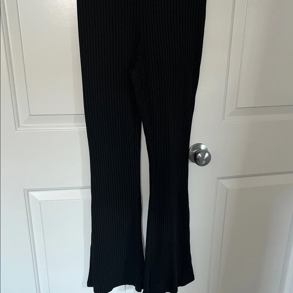 Black Ribbed Short-Sleeve Jumpsuit - Picture 3 of 3